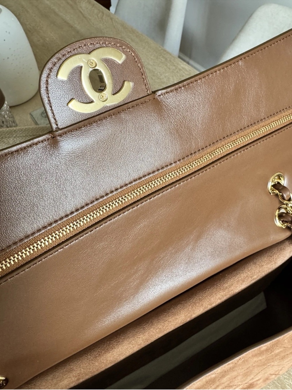 CHANEL Souplissimo Suede Quilted Shoulder Bag in Brown with Gold Hardware - Picture 5 of 8